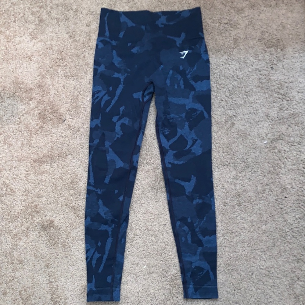 Gymshark Adapt Camo Leggings, size Small.